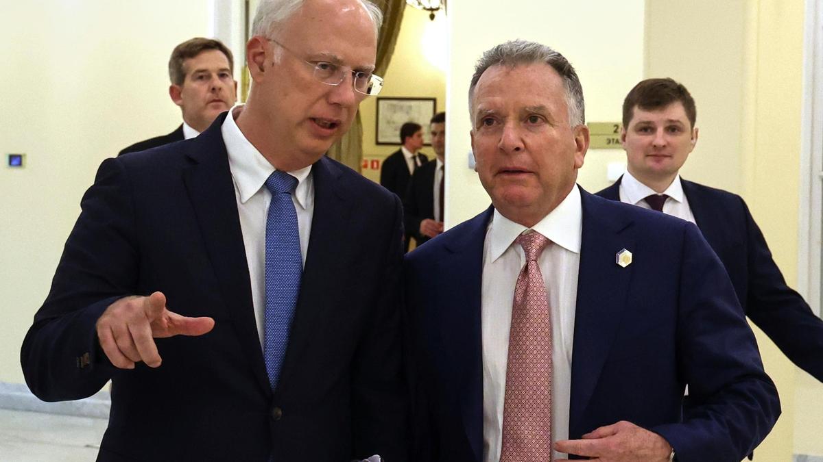 U.S. envoy coached Putin aide on how Russian leader should pitch Trump on Ukraine peace plan: Report