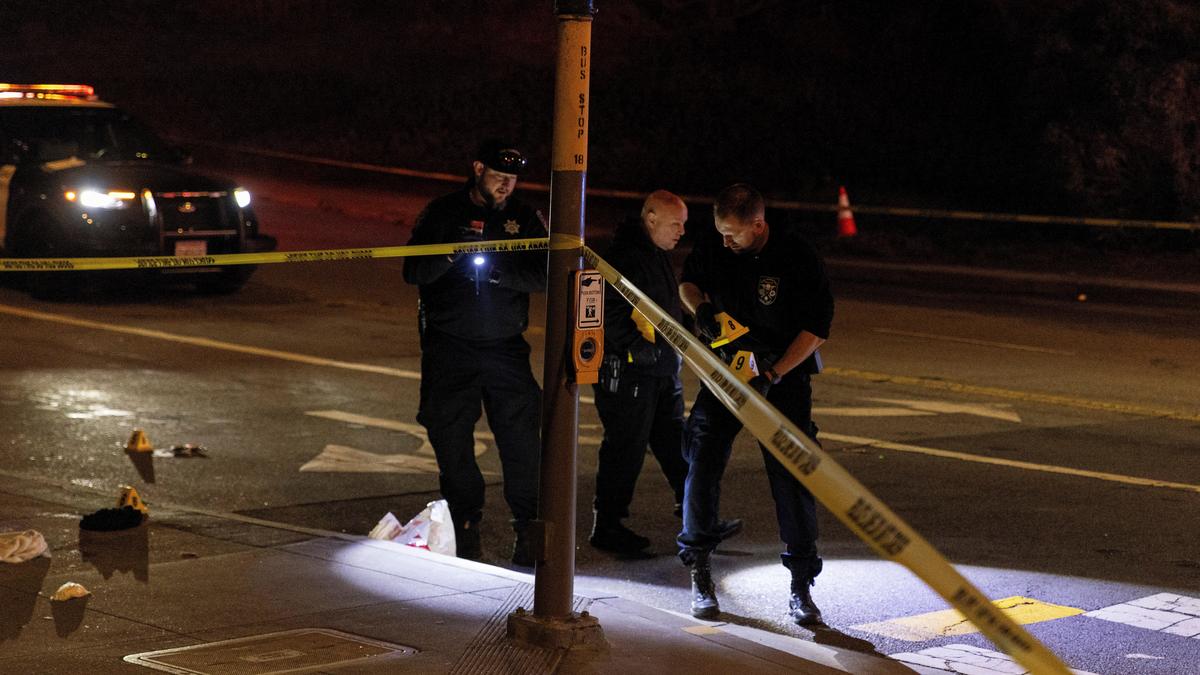 5 wounded, 1 seriously, in shooting outside San Francisco supermarket