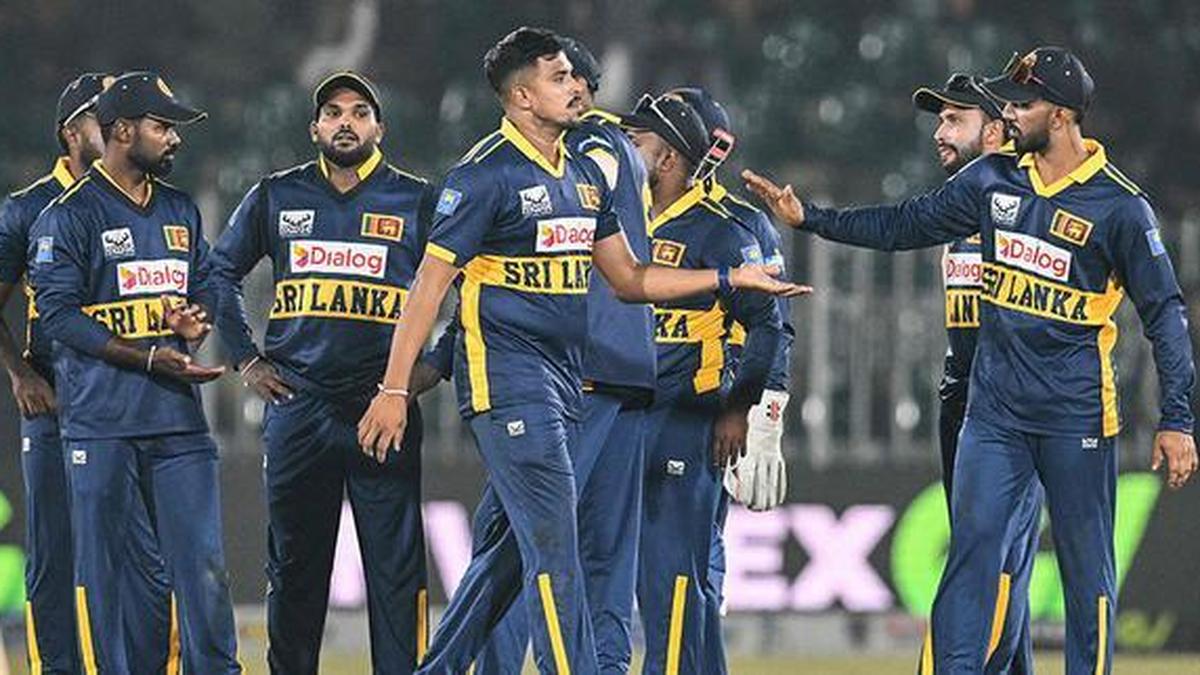 Sri Lanka to continue cricket tour of Pakistan despite players raising security concerns