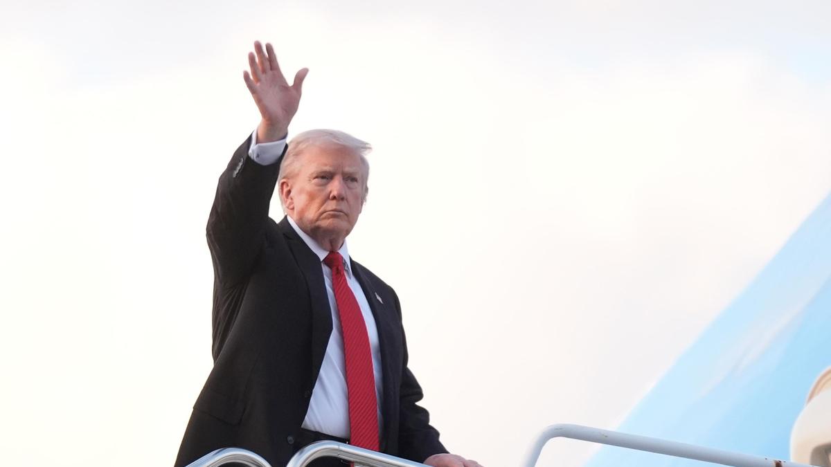 Shutdown stalemate set to drag into 6th week as Trump pushes Republicans to change Senate rules