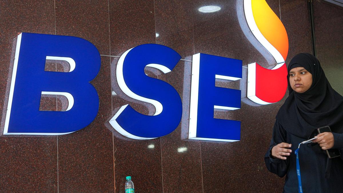 Stock markets trade lower in early deals