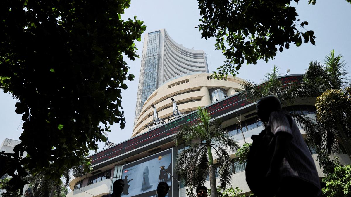 Stock markets decline for fourth day on weak global trends, trade deal uncertainty