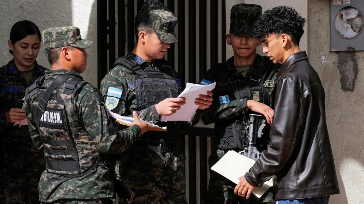 Honduras resumes releasing election results, Trump-backed Asfura maintains lead