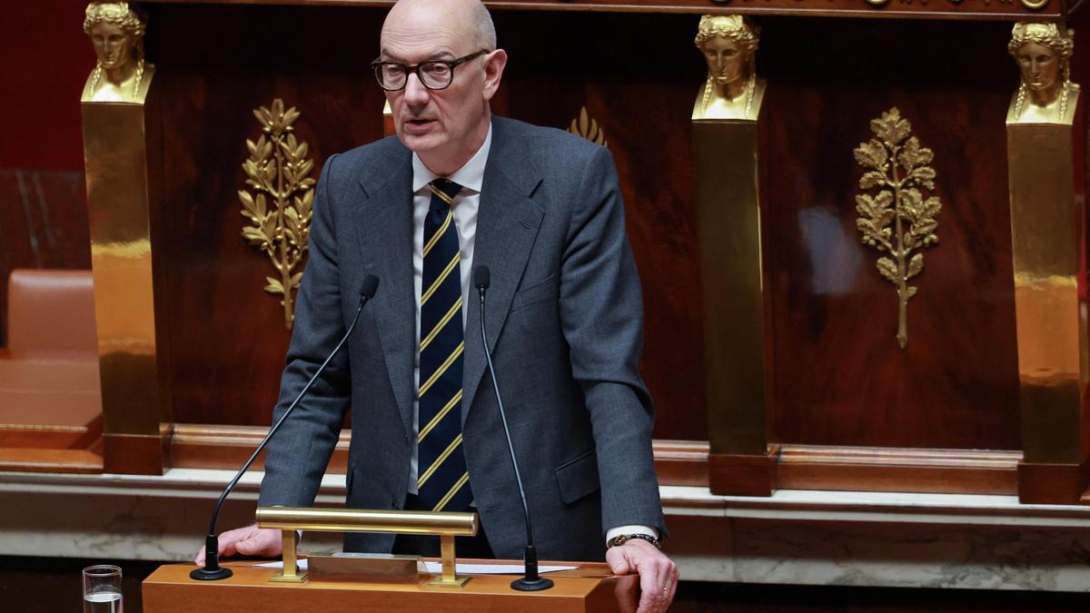 France’s parliament approves Emergency Bill to prevent U.S.-style government shutdown