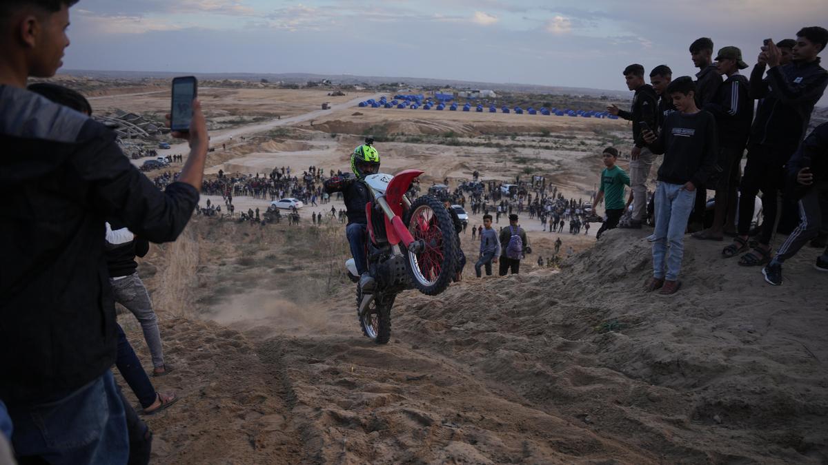 Turkiye says Gaza administration, police force should come before Hamas disarmament in ceasefire deal