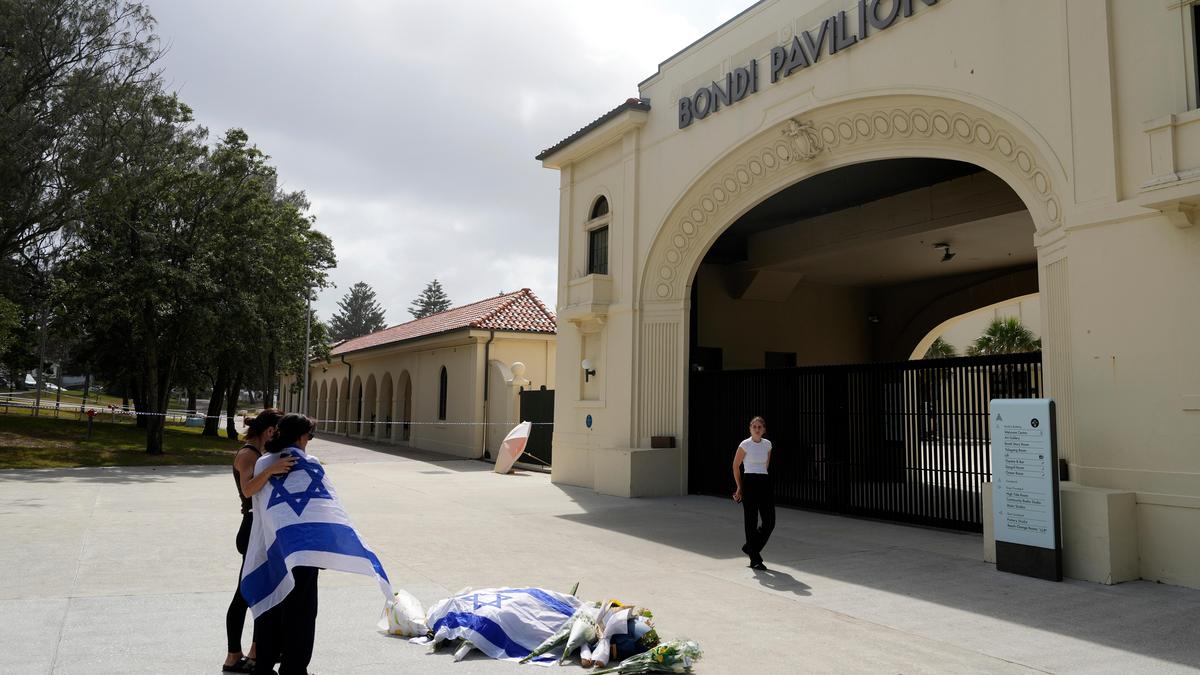 Father and son behind Bondi mass shooting, Australian police say