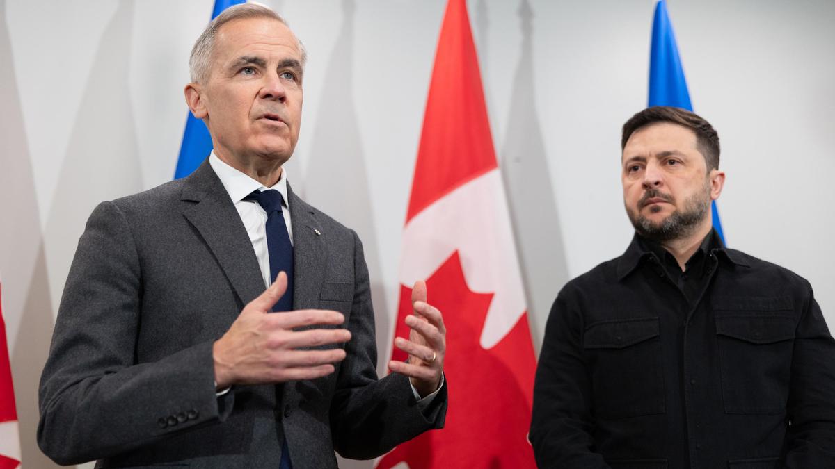 Zelenskyy talks with allies en route to U.S. as Russia pummels Ukraine