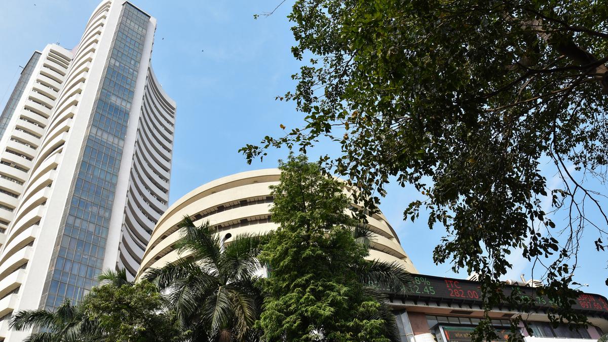 Stock markets drop for fourth day amid relentless foreign fund outflows; Sensex dips 31 points
