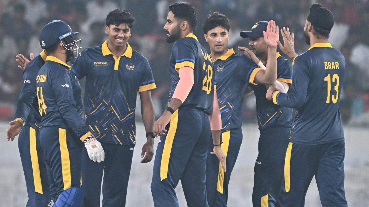 SMAT | Baroda makes short work of Gujarat; Abhishek’s all-round show floors Pondicherry