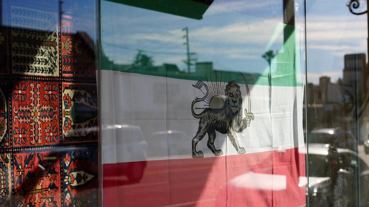 Iranians able to make some calls abroad while internet access is still out after protests