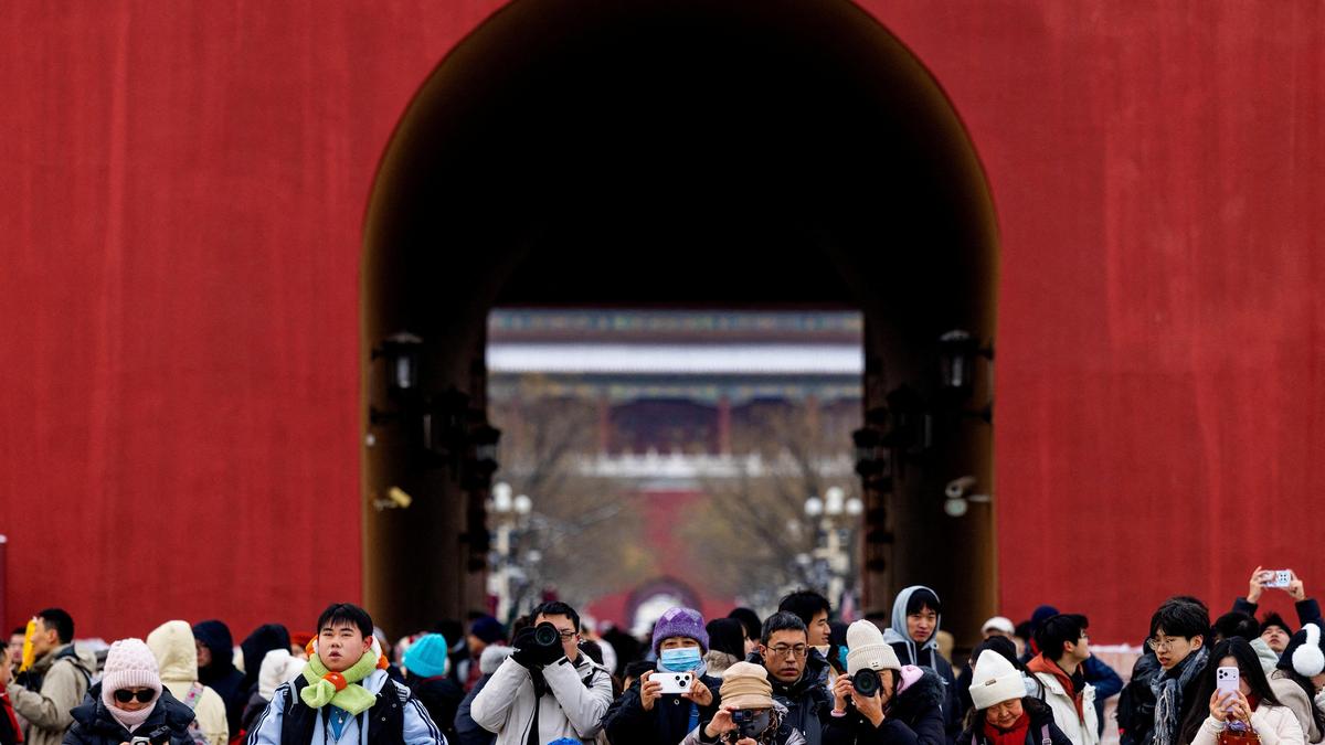 China’s electricity use hits record in 2025, surpasses 10 trillion kWh