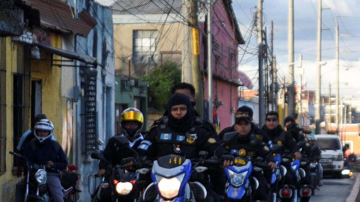 State of emergency declared after death toll rises to nine in gangsters’ attacks on Guatemalan police