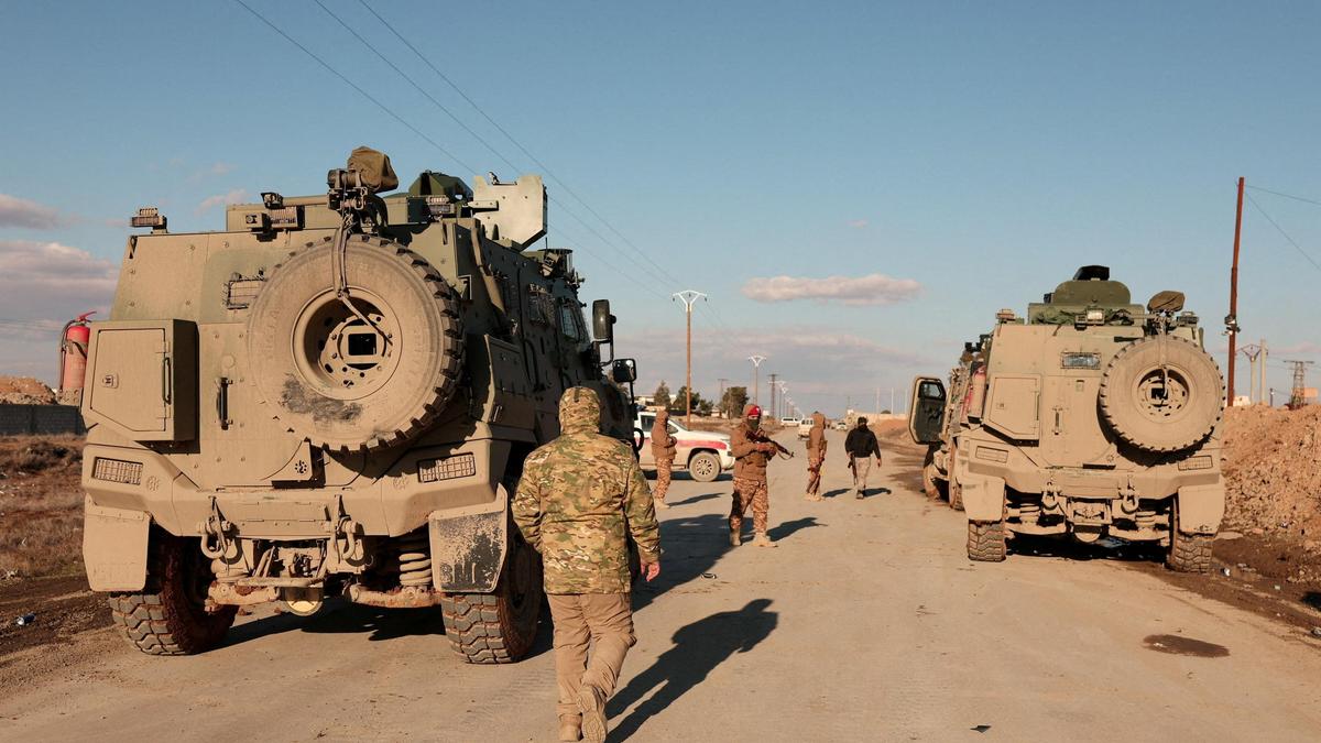 Syria, Kurds extend truce to allow transfer of IS detainees