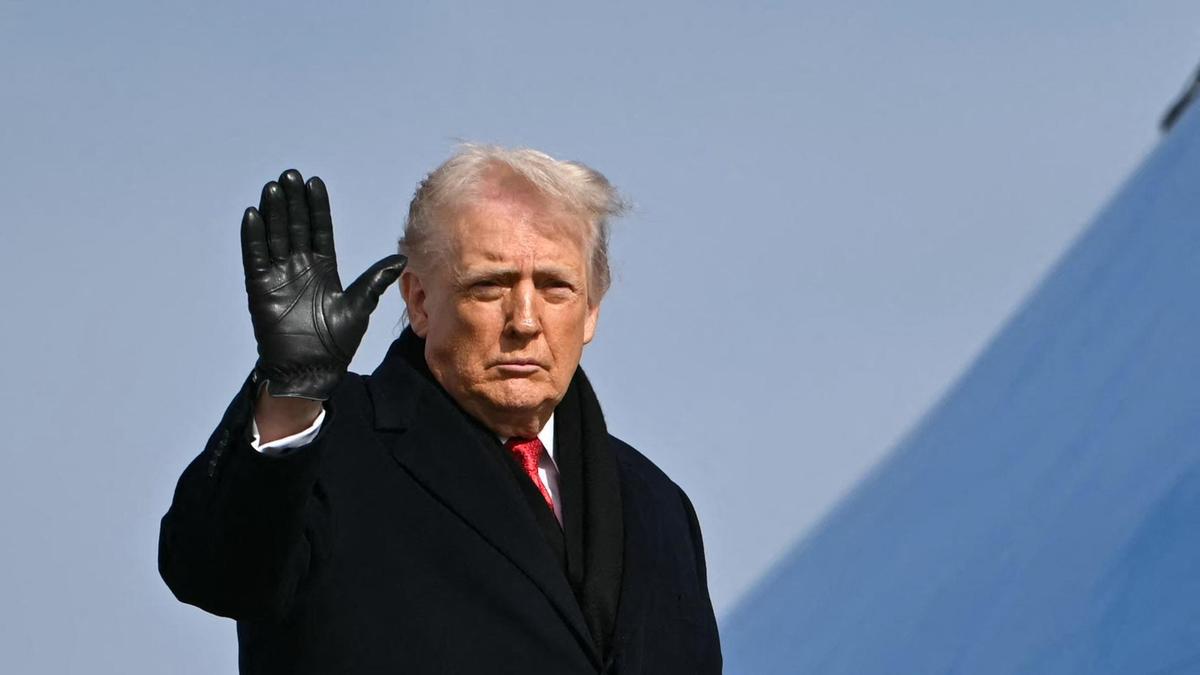 Trump announces 10% tariff on eight European countries for opposing U.S. control of Greenland