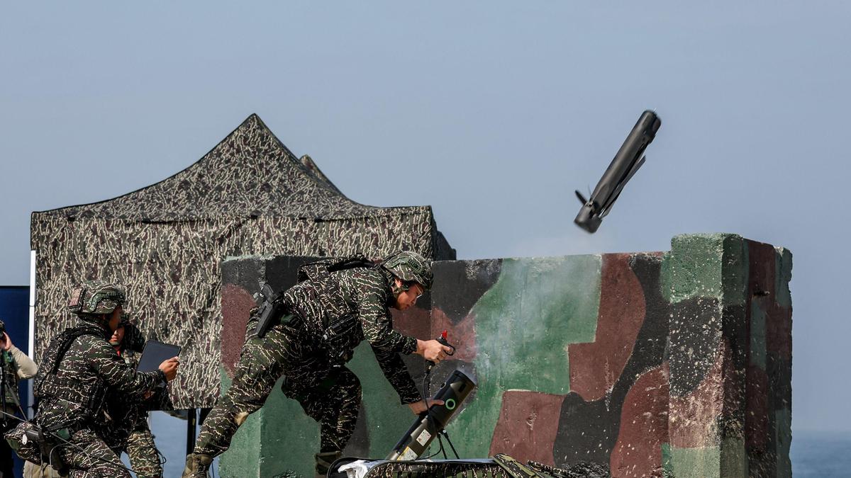 Taiwan military practices repelling a Chinese assault from the sea