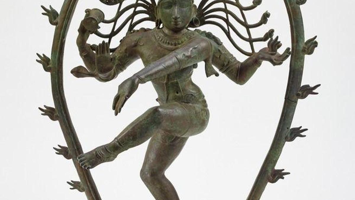 Smithsonian museum to return three bronze sculptures to India