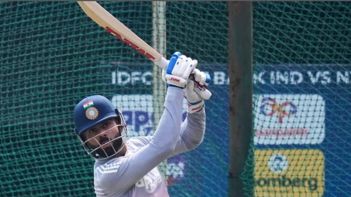 CRICKET | Ro-Ko fever grips Vadodara as fans turn out in large numbers to witness the two greats