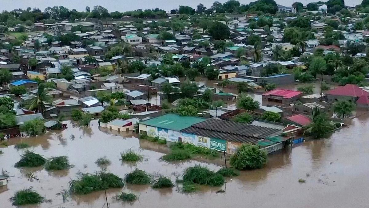 Torrential rains, flooding in southern Africa kill more than 100 people; Mozambique, Zimbabwe among hardest hit