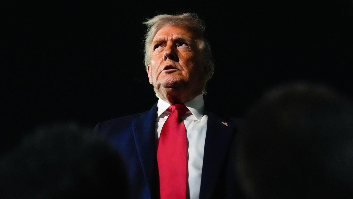 Trump slams U.K. deal to hand over Chagos Islands after he previously backed it