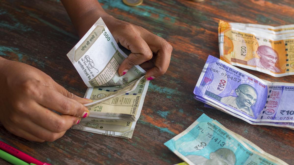 Rupee falls 7 paise to close at 89.94 against U.S. dollar