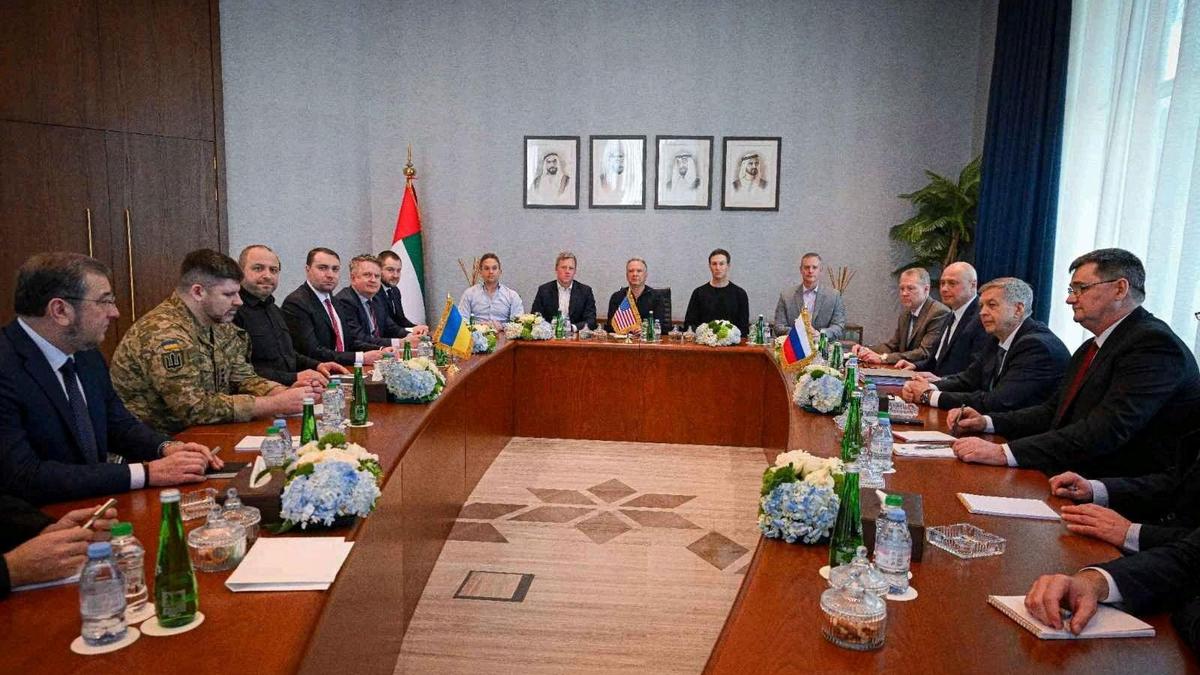 Russia demands Ukraine give in as UAE talks open