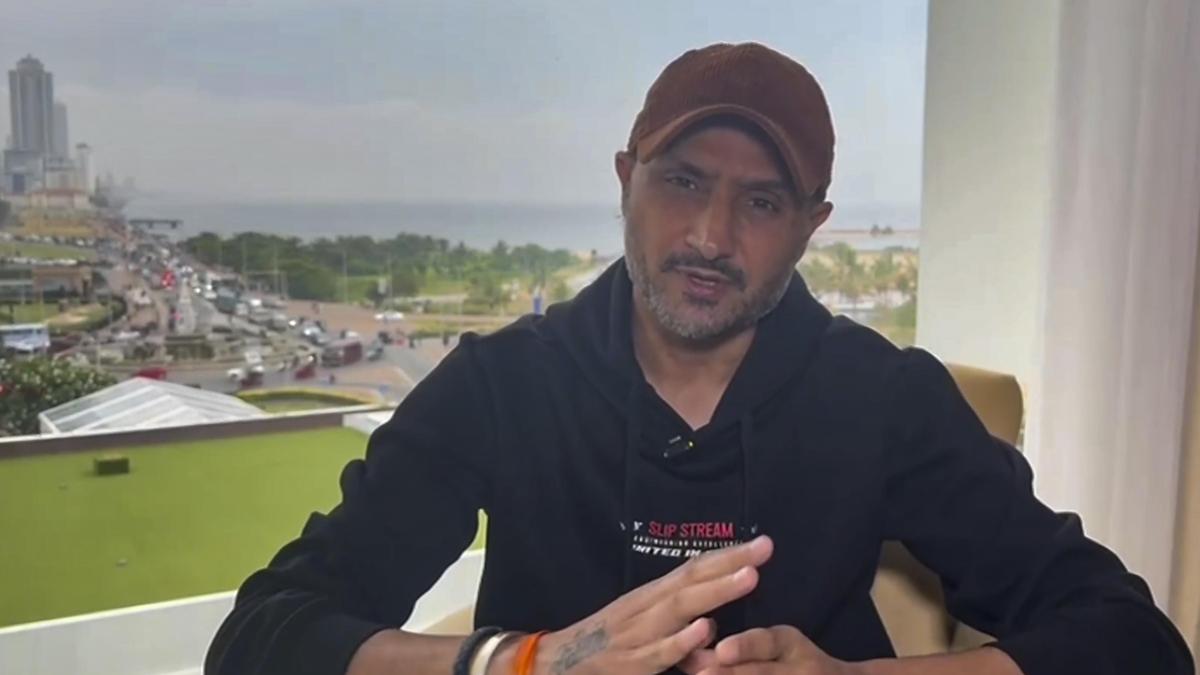 Tariq is different from other spinners but Abhishek can help tackle him: Harbhajan