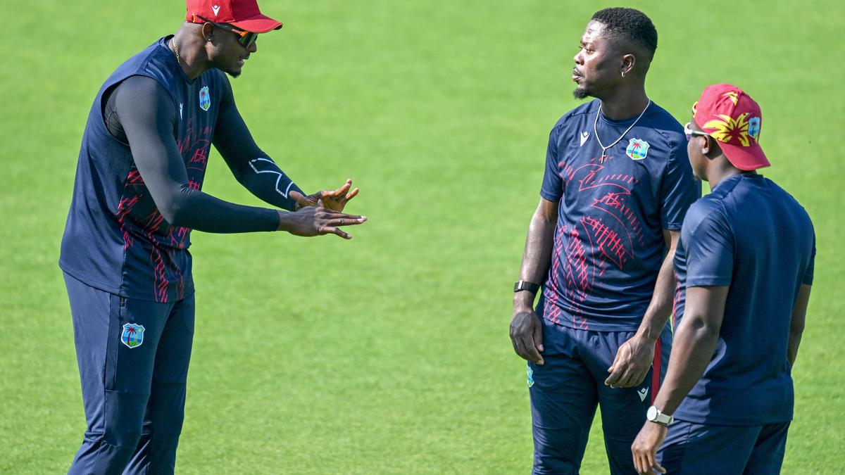 Sammy urges WI players to look at 2016 win over India for inspiration