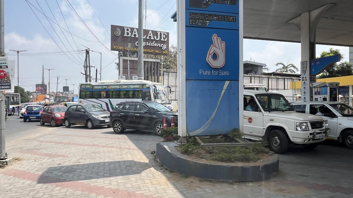 Price of premium petrol up ₹2 per litre, government says no impact on common man