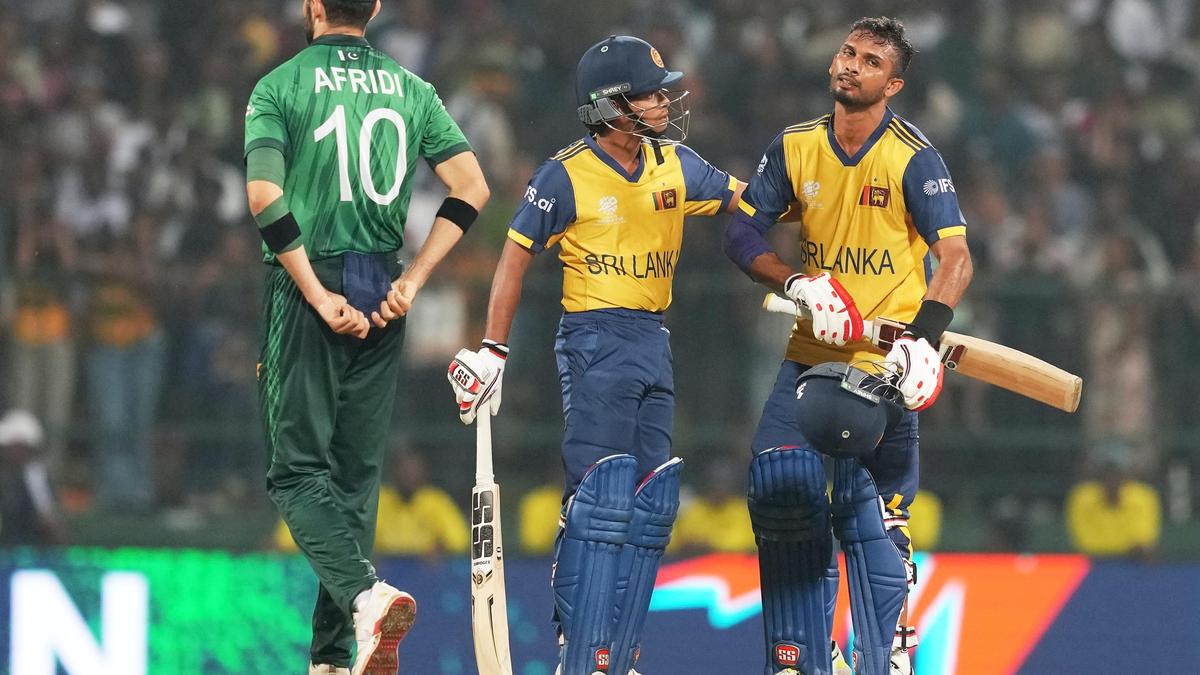 T20 World Cup: Narrow win not enough for Pakistan; Shanaka’s blinder goes in vain
