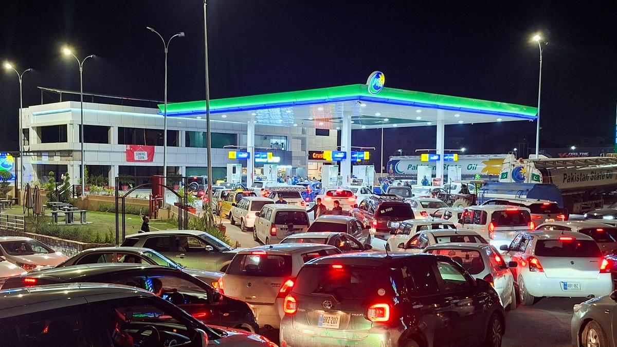 Pakistan raises petrol prices amid U.S.-Iran war