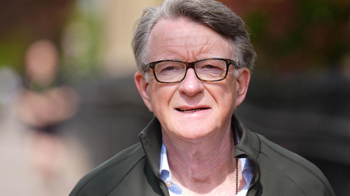 Ex-official describes pressure from U.K. PM’s office, deepening Mandelson row