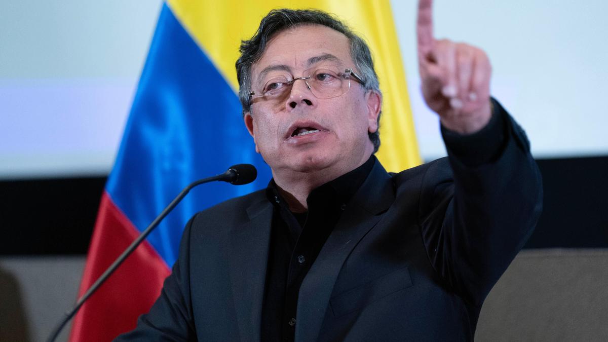 Colombia retaliates with 100% tariffs on Ecuador