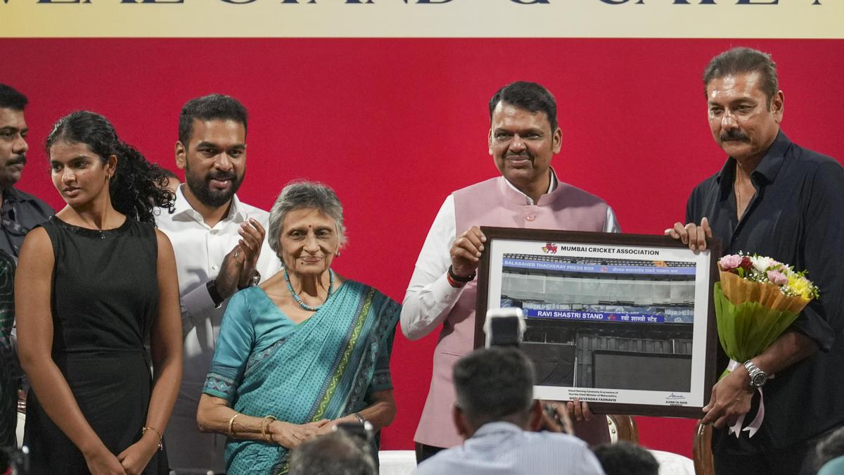 Full circle at Wankhede Stadium – Ravi Shastri’s mother Lakshmi share emotional moment