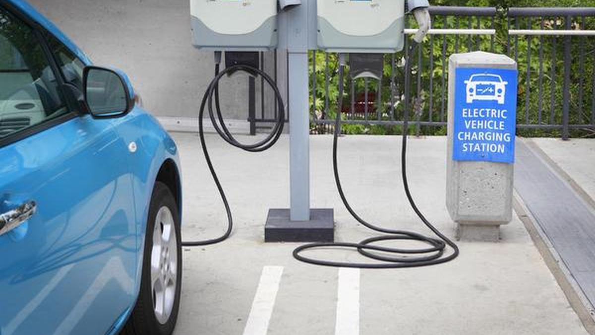 Electric passenger vehicle sales increased by 75.14% at 23,506 units in April, affirms FADA