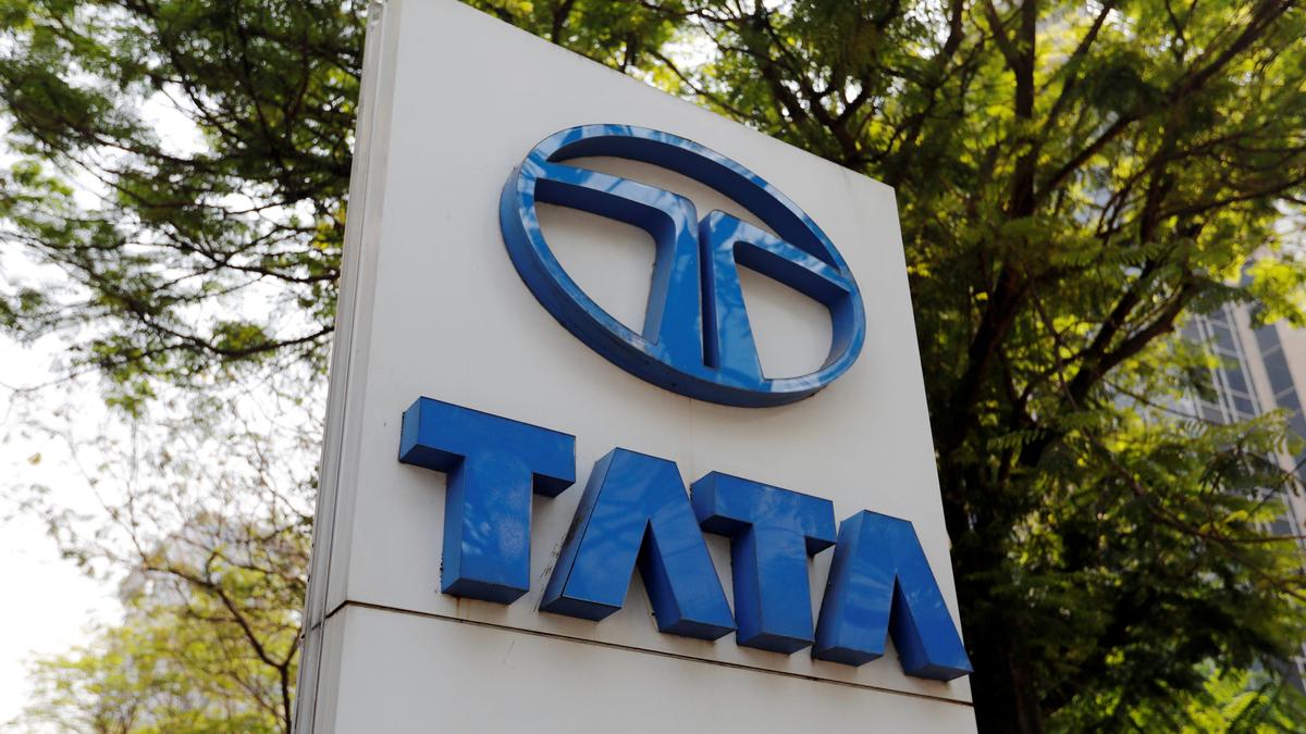 Tata Power Q4 PAT up 8%, revenue down 8%, dividend at ₹2.50 per share