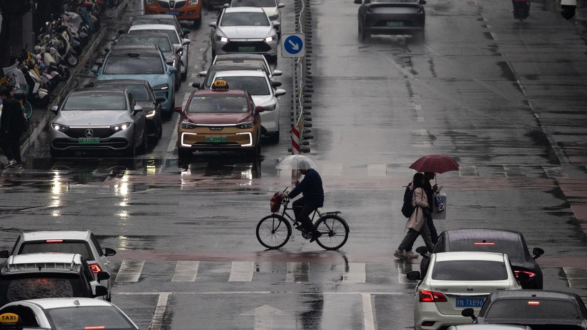 At least ten killed as torrential rains batter southern, central China