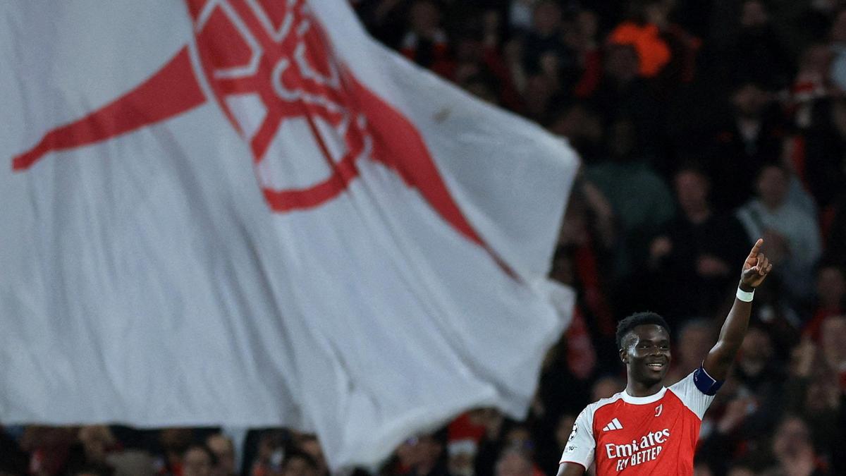 Saka sends Arsenal past Atletico into Champions League final