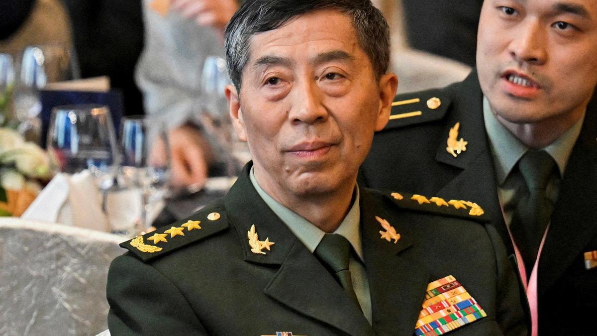 Two former Chinese Defence Ministers sentenced to death for corruption