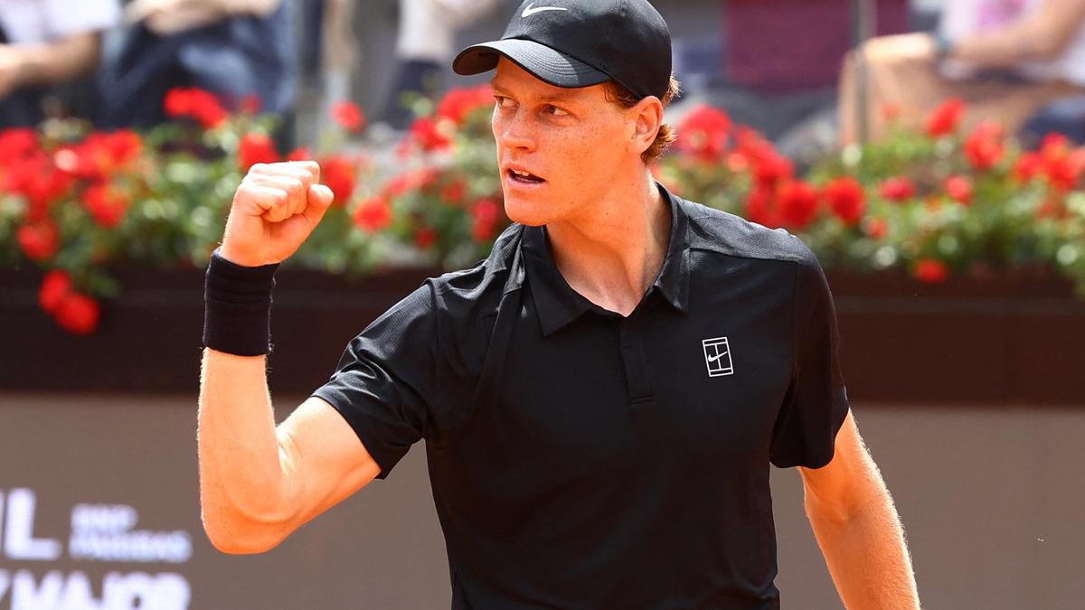 Sinner reaches Italian Open semis, breaks Masters 1000 winning streak record