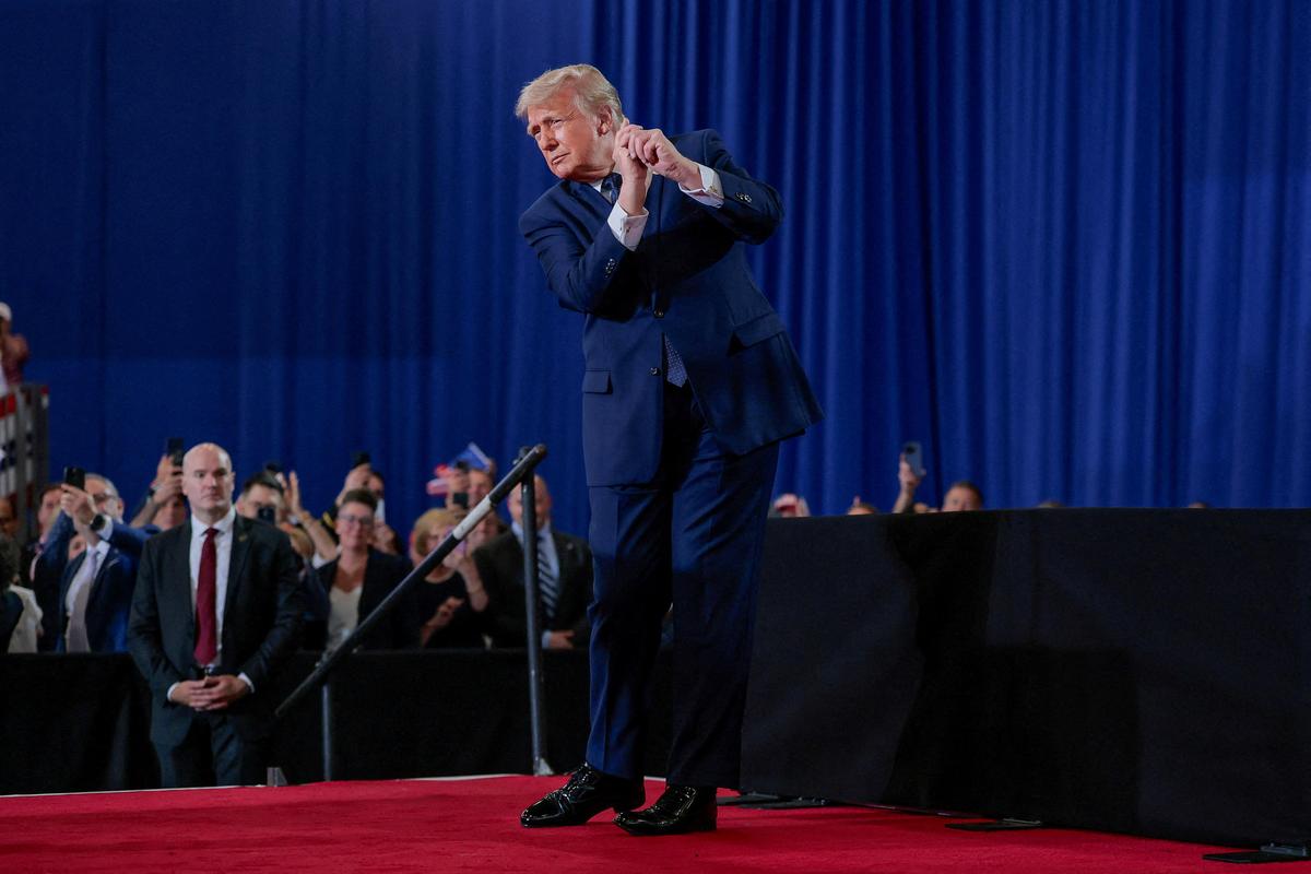 Watch: Donald Trump: I don’t mind being called a brilliant tyrant dictator, but I don’t want to be called dumb