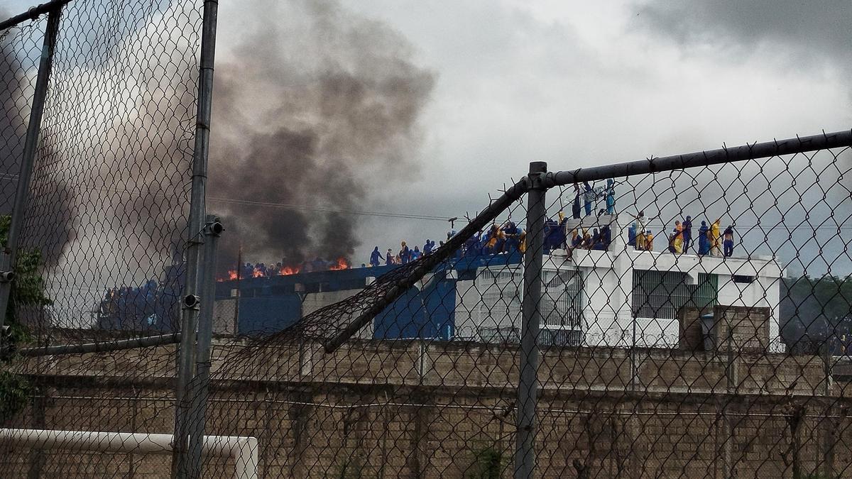 Director of Venezuela ‘torture’ prison, Elvis Macuare Guerrero, fired after riot