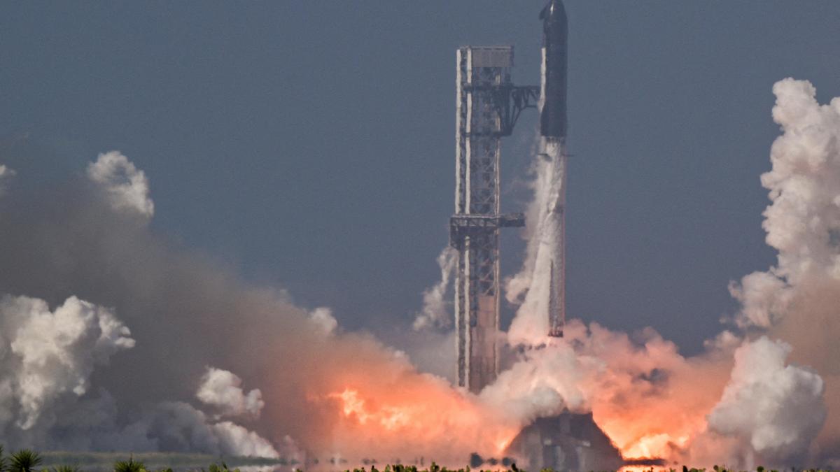 SpaceX’s Starship rockets grounded pending investigation after test flight