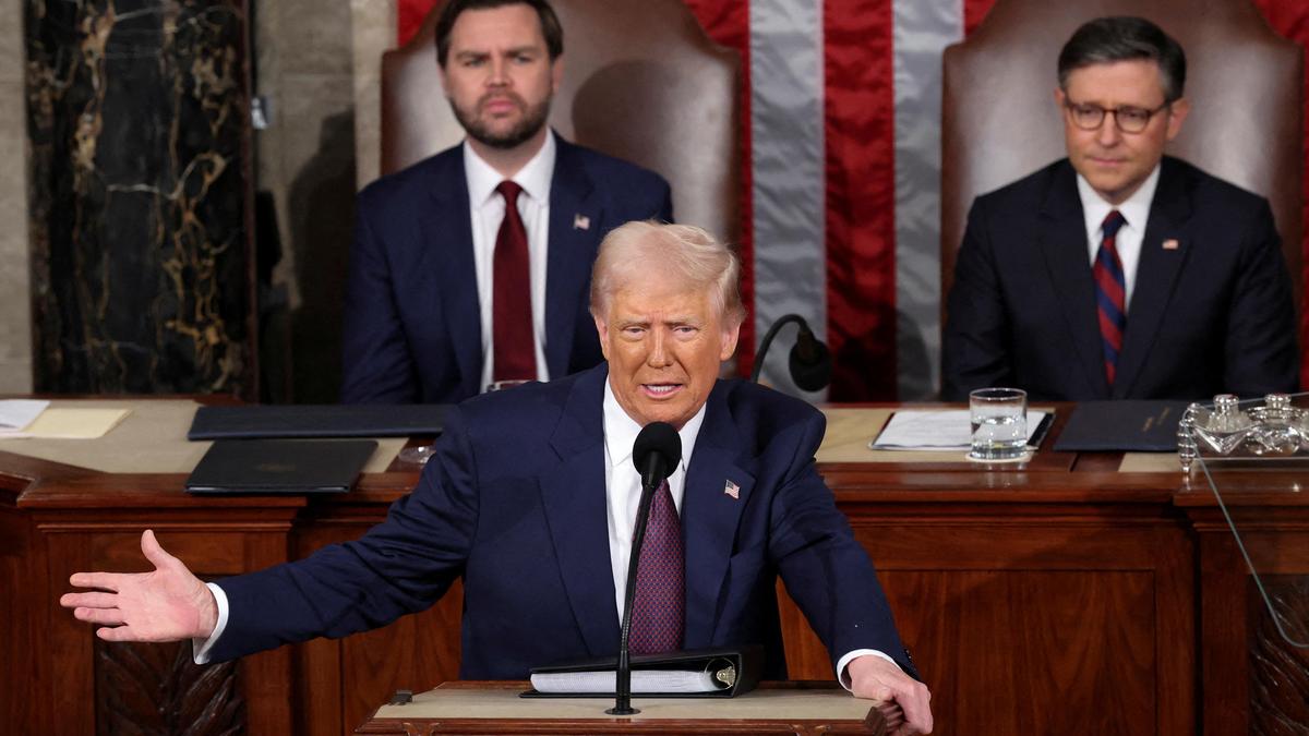 U.S. warns capable of resuming war with Iran as deal remains elusive