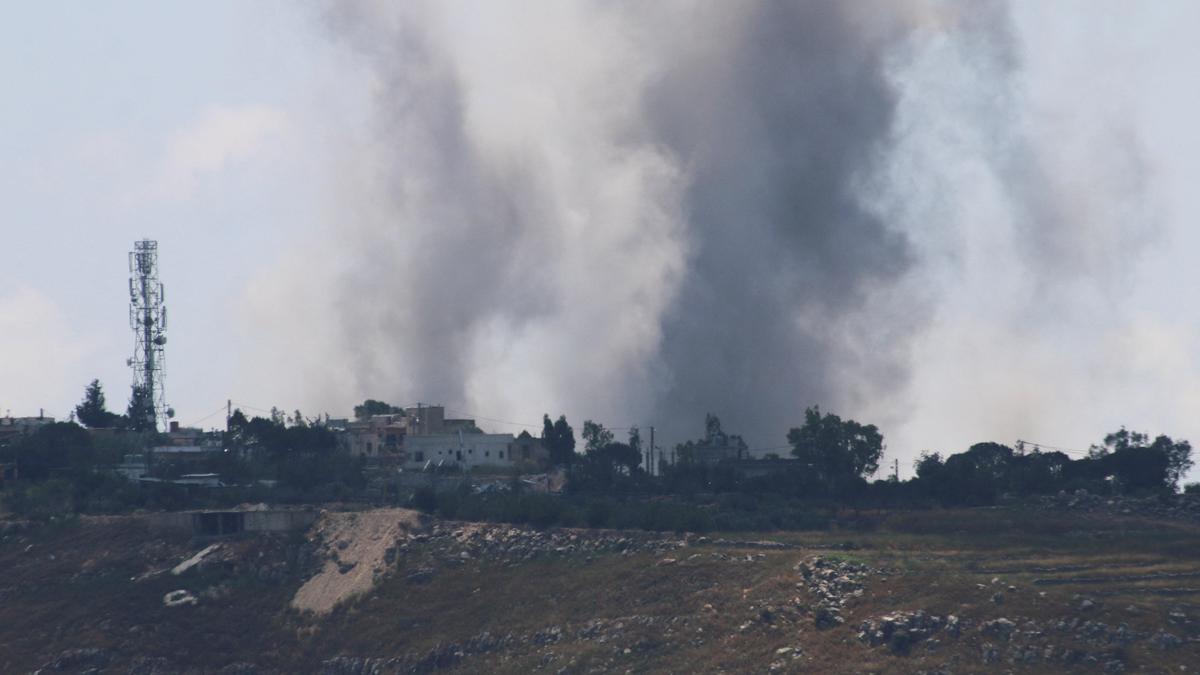 Israeli troops push deeper into Lebanon as two sides start military talks at Pentagon