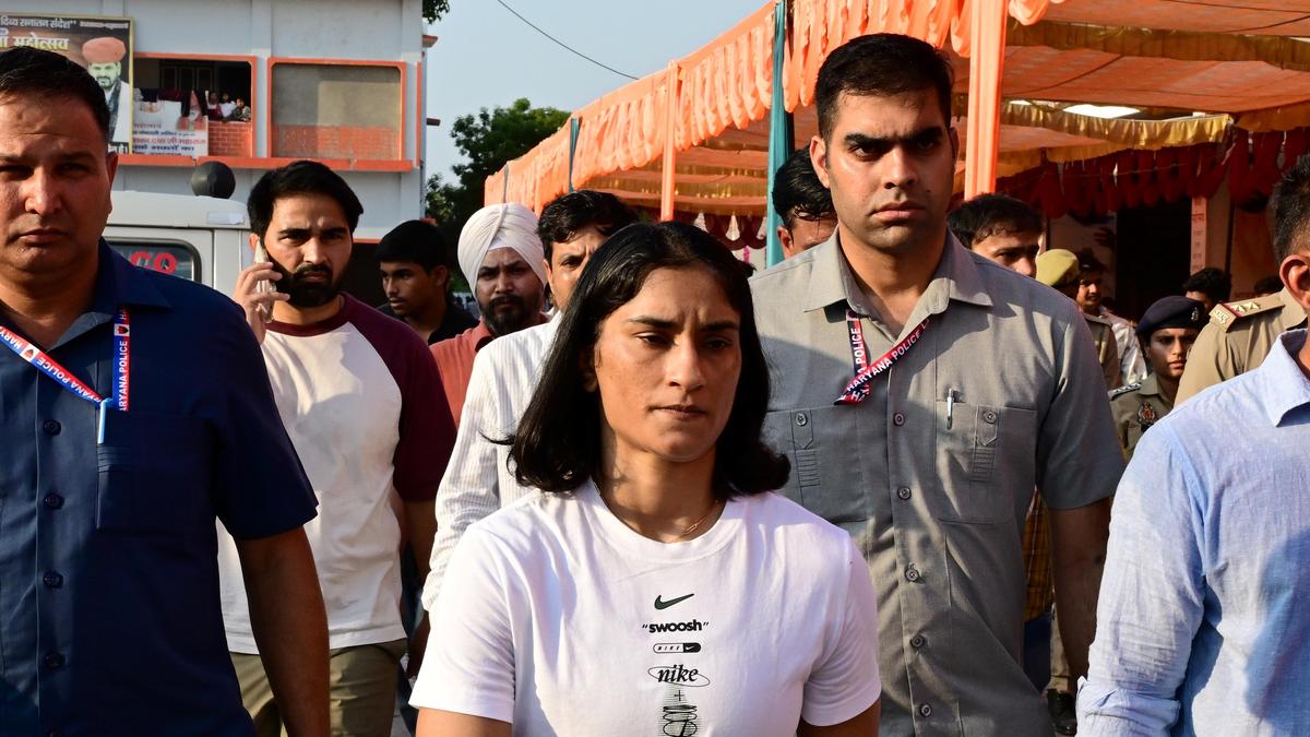 WFI blocking Vinesh while new mothers are helped worldwide in comeback, says Sakshi Malik