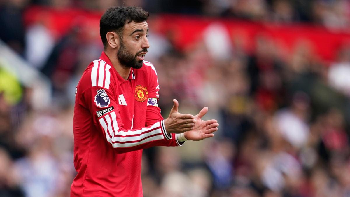 Fernandes ties assist record and another VAR controversy as Man United beat Forest