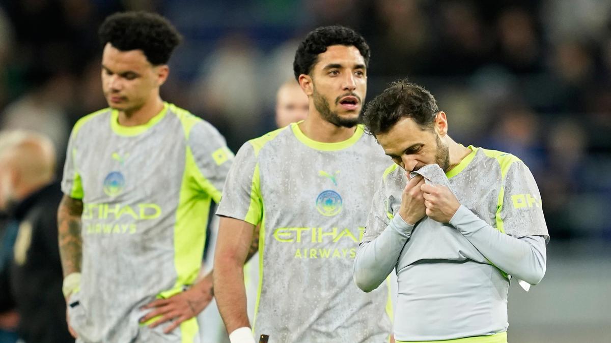 Premier League title race: Manchester City’s last-gasp draw at Everton hands momentum to Arsenal
