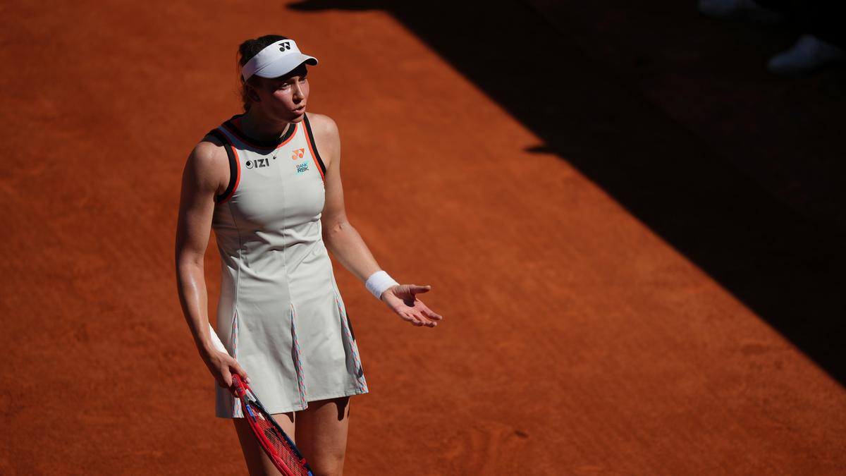 French Open 2026: Djokovic pushed in 4-set win amid heat wave; second seed Rybakina beaten in second round