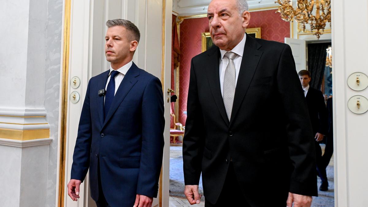 Hungarian President rejects resignation pressure from PM Magyar
