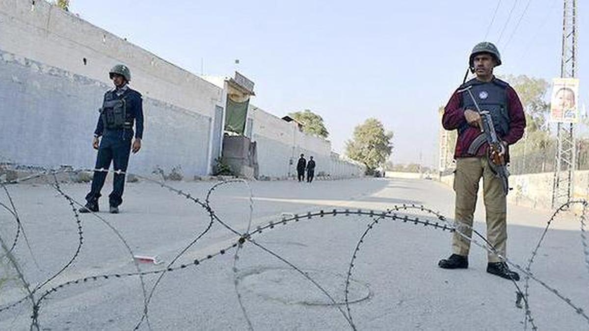 At least nine militants, four security personnel killed in gunfire in northwest Pakistan